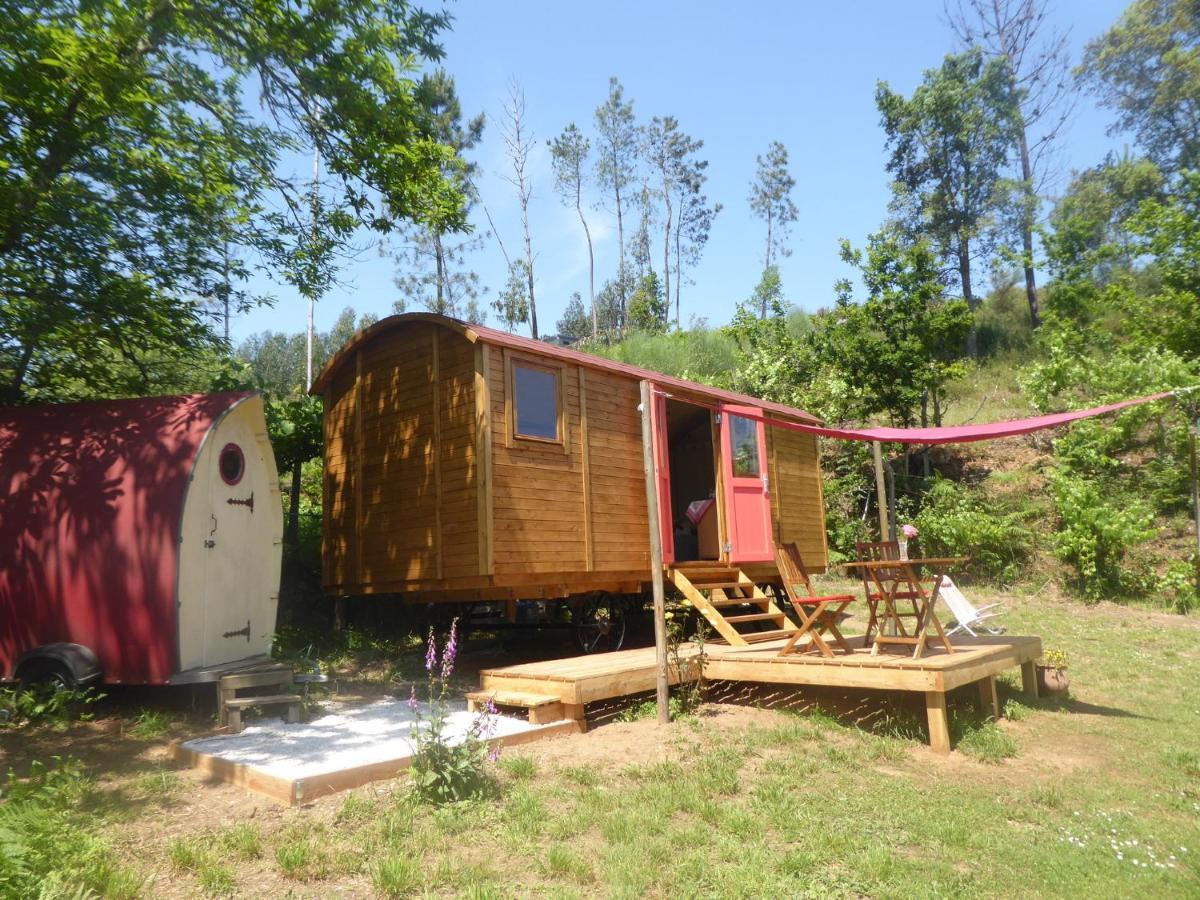 Rosa The Cosy Cabin - Gypsy Wagon - Shepherds Hut, River Views Off-Grid Eco Living เปโดรเกา กรันเจ ภายนอก รูปภาพ